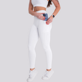 Conjunto Feminino Branco KongFit – Top + Calça de Alta Performance