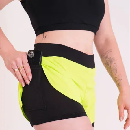 Short Dry-Fit Feminino de Compressão 2 Em 1 com bolso lateral - amarelo